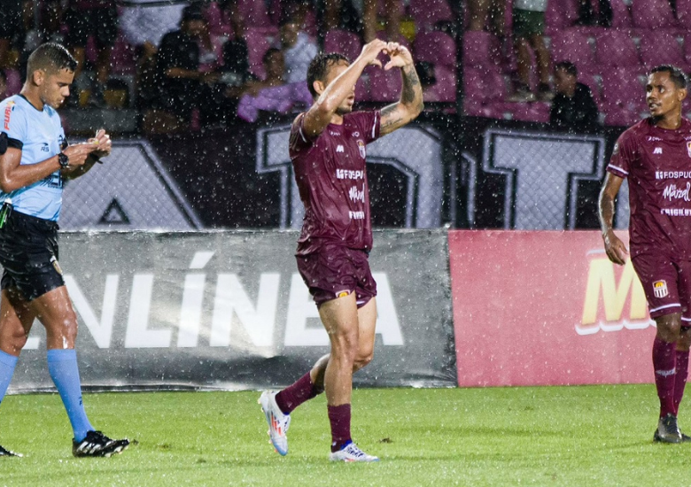 Miguel Pernia marcó gol con Carabobo FC