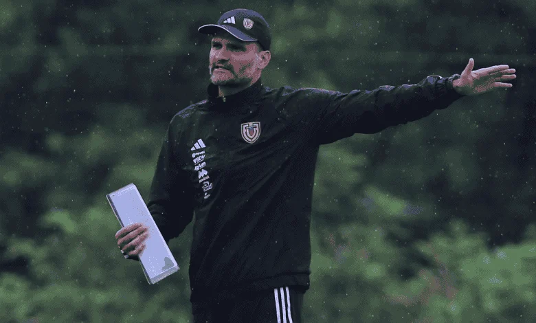 Oswaldo Vizcarrondo DT Vinotinto Femenina