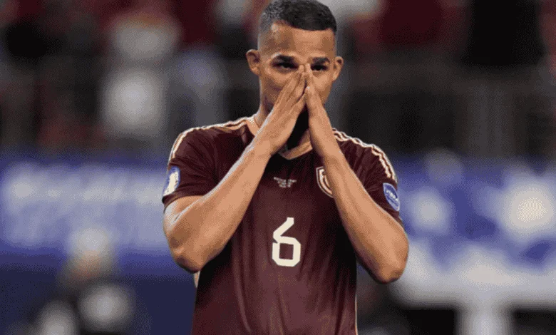 Yangel Herrera salió por lesión en el partido de Venezuela ante Brasil