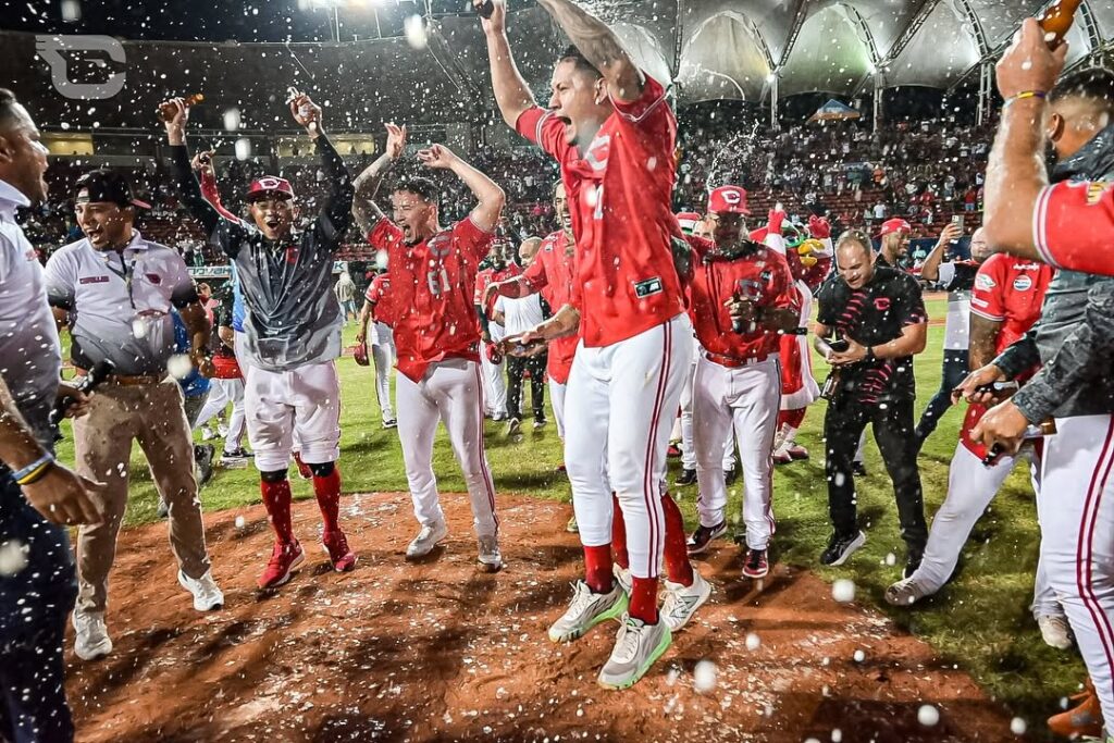 Cardenales pasó al round robin