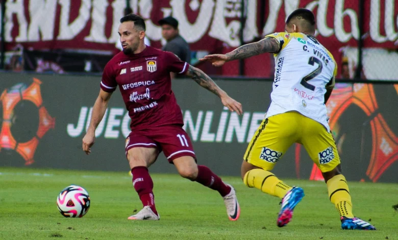 Robert Hernández extendió su contrato con Carabobo hasta 2026