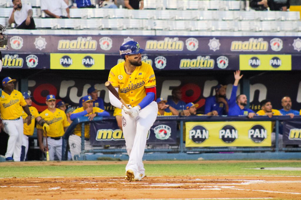 Renato Núñez Magallanes