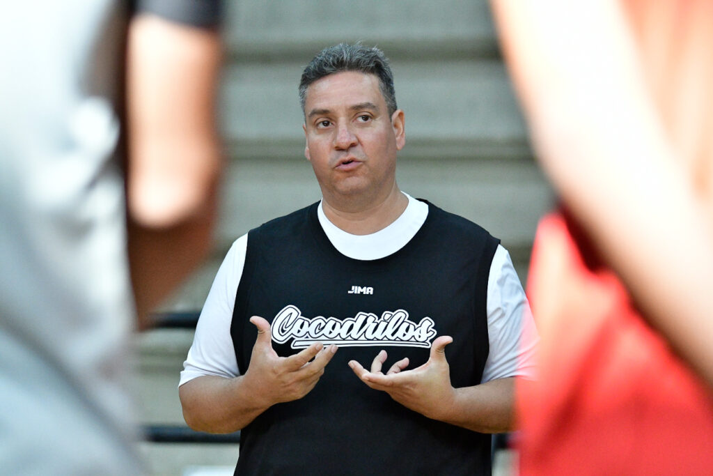 Alfredo Madrid Cocodrilos de Caracas 2025