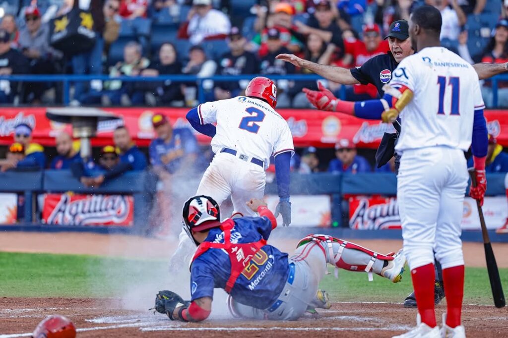 Leones del Esocgido venció a Cardenales de Lara en la serie del caribe