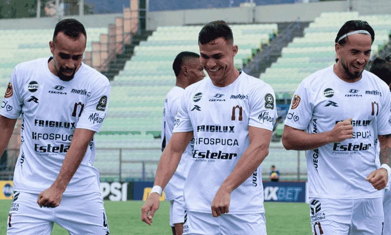 Carabobo asaltó el Olímpico y venció a Caracas en la capital