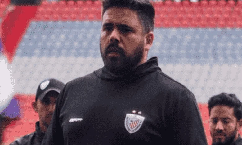 Estudiantes de Mérida anunció la salida de Daniel Farías