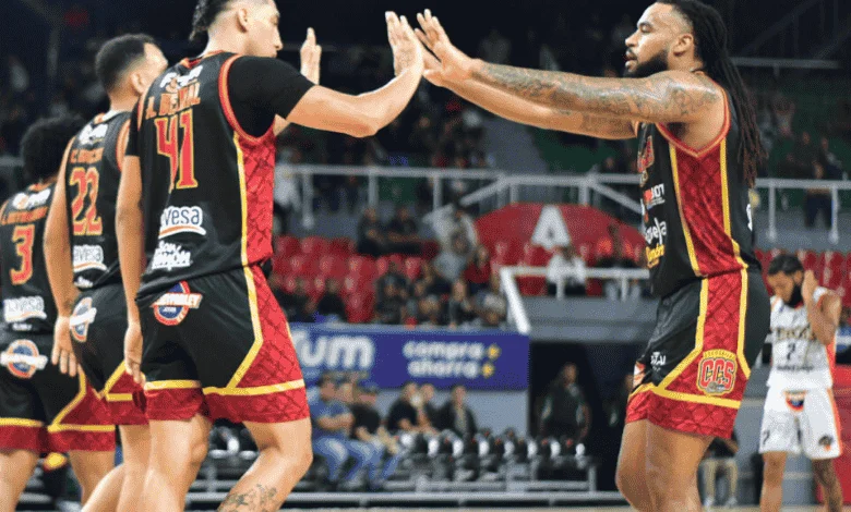 Cocodrilos de Caracas fue superior a Piratas