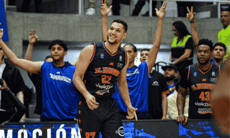 Trotamundos se hizo fuerte en casa y derrotó a Spartans