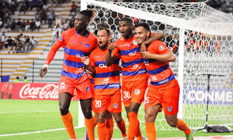 Academia goleó a Vasco Da Gama en Copa Sudamericana