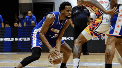 Trotamundos barrió a Pioneros y pone pie y medio en la final