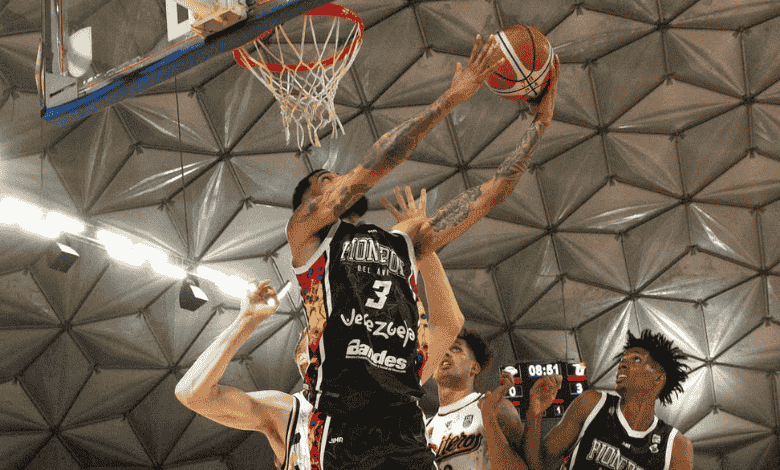 Gaiteros ganó sobre el final ante Pioneros