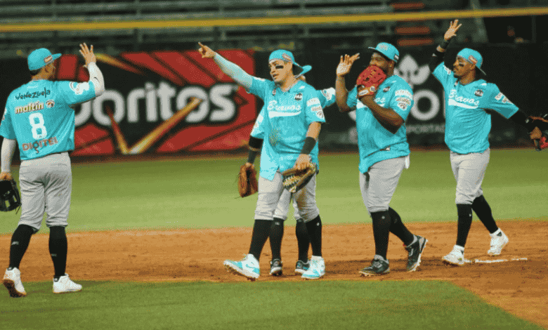 Bravos vapuleó a Caribes e inició la semana con victoria