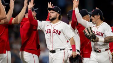 Maikel García y Wilyer Abreu ganadores del “Guante de Oro” de 2025