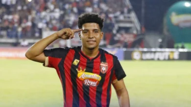 Rojinegro pegó al final y silenció Acarigua