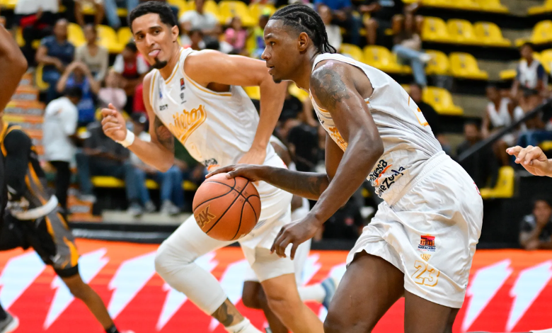 Gaiteros dominó el duelo zuliano y extendió su invicto