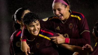 Vinotinto femenina sub17