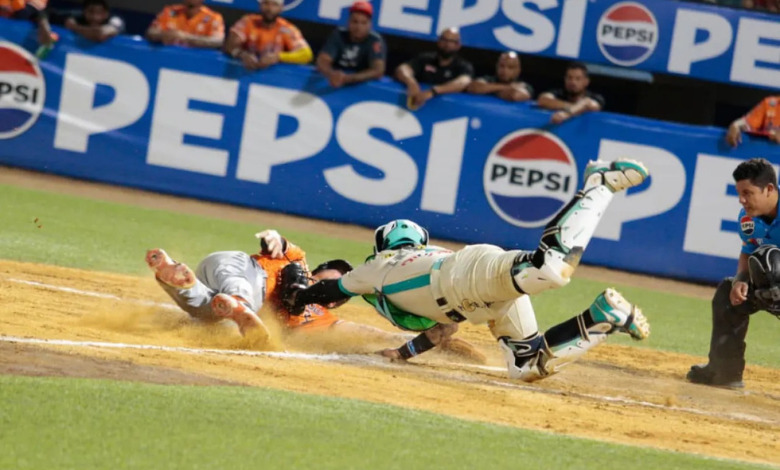 Bravos de Margarita vs Caribes de Anzoátegui